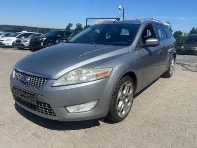 Gebraucht Ford Mondeo Titanium 140 PS (102 kW) 2008 Silber Limousine