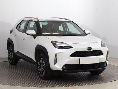 Weiss Gebraucht 2022 Toyota Yaris Hybrid | 23.490 € (Fairer Preis)