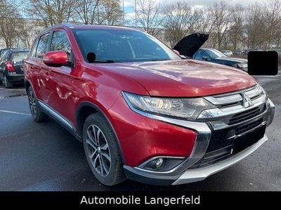 Gebraucht Mitsubishi Outlander Edition 150 PS (110 kW) 2017 Rot SUV