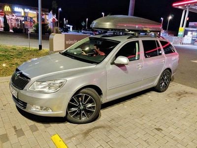Second-hand Skoda Octavia Ambition 105 CP (77 kW) 2012 Argintiu Break