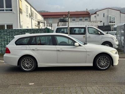 Weiß Gebraucht 2008 BMW 325 Kombi | 3.800 € (Superpreis)