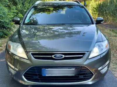 Gebraucht Ford Mondeo 163 PS (119 kW) 2012 Grün Kombi
