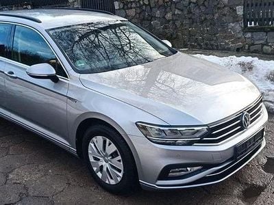 Gebraucht VW Passat Business 150 PS (110 kW) 2019 Silber Kombi