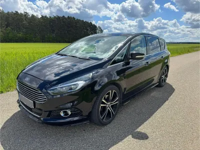 Gebraucht Ford S-MAX Titanium 209 PS (153 kW) 2016 Schwarz Van / Kleinbus