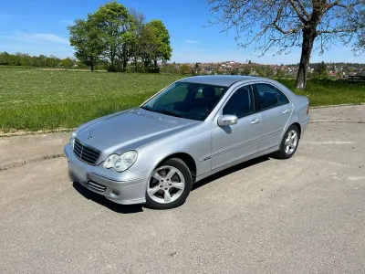 Gebraucht Mercedes C200 Avantgarde 163 PS (119 kW) 2006 Silber Limousine