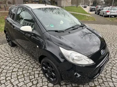 Gebraucht Ford Ka 69 PS (50 kW) 2015 Schwarz Kleinwagen