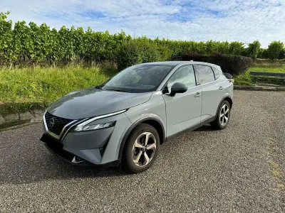 Gebraucht Nissan Qashqai N-Connecta 140 PS (102 kW) 2022 Grau SUV