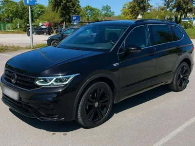 Gebraucht VW Tiguan Allspace R-line 190 PS (139 kW) 2022 Schwarz SUV