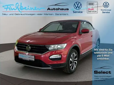 Gebraucht VW T-Roc Cabriolet Active 110 PS (80 kW) 2021 Kings red (rot), metallic Cabrio