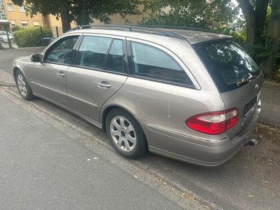 Mercedes E220