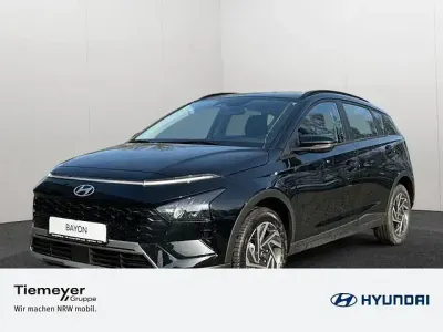 Neu Hyundai Bayon Comfort 90 PS (66 kW) 2025 Rot SUV