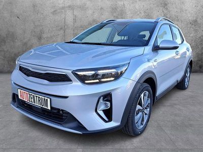 Neu Kia Stonic 101 PS (74 kW) 2025 Silber SUV