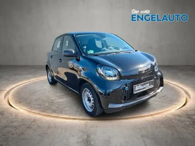 Second-hand Smart ForFour Electric Drive 60 kW (82 CP) 2021 Negru Hatchback
