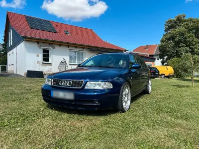 Gebraucht Audi S4 245 PS (180 kW) 1999 Blau Kombi