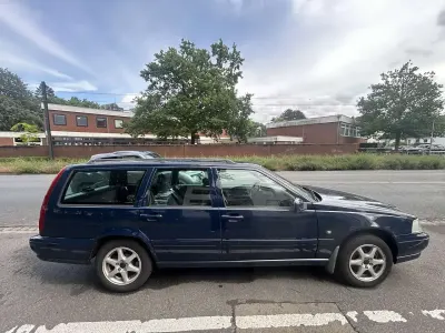 Gebraucht Volvo V70 144 PS (105 kW) 1998 Blau Kombi