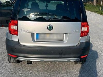 Gebraucht Skoda Yeti 105 PS (77 kW) 2010 Grau SUV