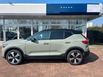 Usado Volvo XC40 Core 175 kW (238 HP) 2023 Verde SUV