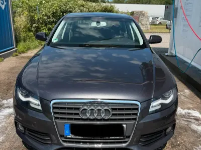 Gebraucht Audi A4 160 PS (117 kW) 2011 Grau Limousine