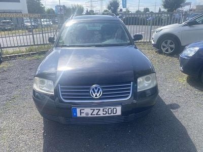 Gebraucht VW Passat Basis 131 PS (96 kW) 2003 Black magic perleffekt Kombi