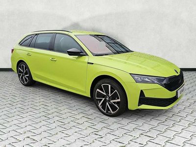 Neu Skoda Octavia SportLine 150 PS (110 kW) 2025 Mambagrün Kombi