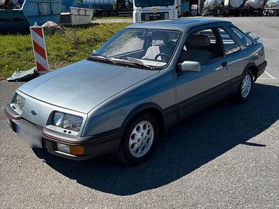 Begagnad Ford Sierra 150 HK (110 kW) 1984 Grå Sportkupé