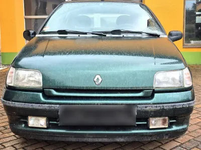 Gebraucht Renault Clio 55 PS (40 kW) 1995 Grün Kleinwagen