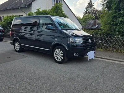 Gebraucht VW Multivan 179 PS (131 kW) 2012 Schwarz Van / Kleinbus
