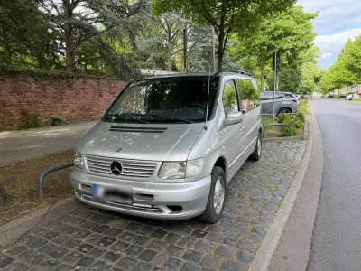 Gebraucht Mercedes V220 122 PS (89 kW) 2002 Silber Van / Kleinbus