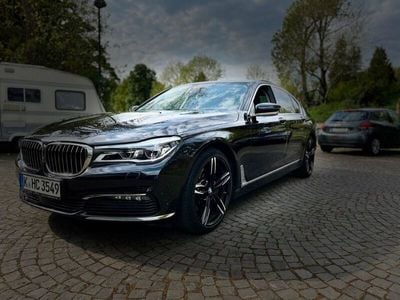 BMW 730