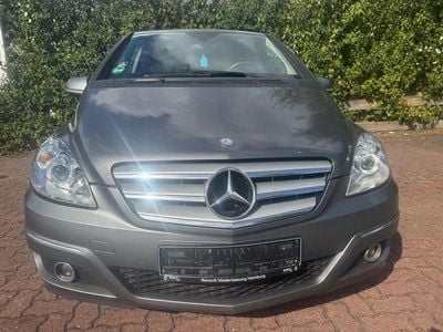 Mercedes B200
