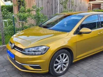 Brugt VW Golf VII 110 HK (80 kW) 2017 Gul Sedan