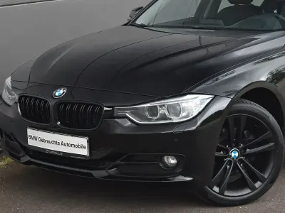 Gebraucht BMW 320 Sport Line 184 PS (135 kW) 2012 Schwarz Limousine