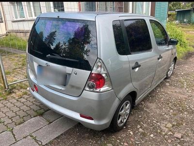 Gebraucht Daihatsu YRV 73 PS (53 kW) 2005 Grau Van / Kleinbus