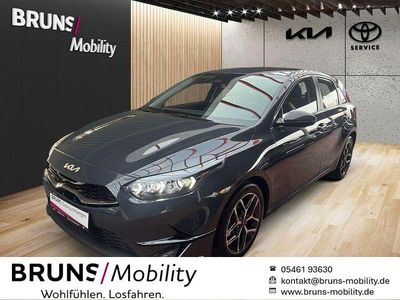 Gebraucht Kia Ceed Spirit 140 PS (102 kW) 2025 Penta metall Kleinwagen