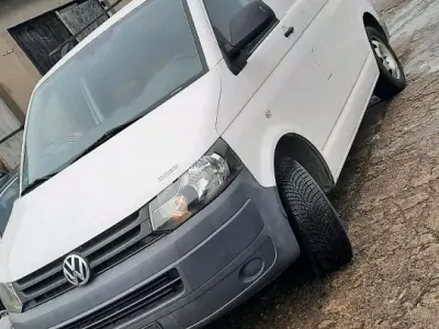 Gebraucht VW Transporter 105 PS (77 kW) 2013 Weiß Van