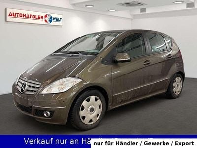 Gebraucht Mercedes A180 109 PS (80 kW) 2011 Braun Limousine