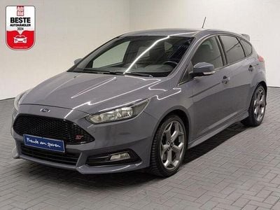 Gebraucht Ford Focus ST 250 PS (183 kW) 2018 Grau (slategrau) Limousine