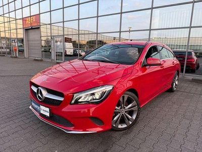 Gebraucht Mercedes CLA180 Shooting Brake AMG 122 PS (89 kW) 2017 Rot Kombi