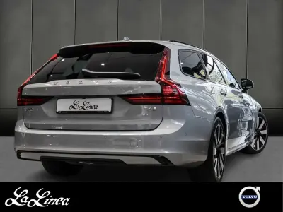 Gebraucht Volvo V90 Plus 349 PS (256 kW) 2025 Grau Kombi