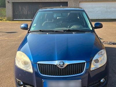 Gebraucht Skoda Fabia 60 PS (44 kW) 2010 Blau Kleinwagen
