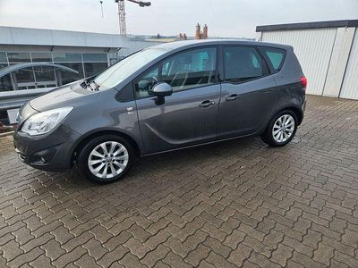 Gebraucht Opel Meriva 120 PS (88 kW) 2012 Silber Van / Kleinbus