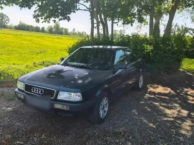 Używany Audi 80 90 KM (66 kW) 1992 Zielony Sedan/Limuzyna
