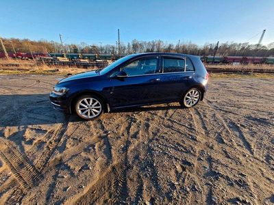 Gebraucht VW Golf VII IQ Drive 115 PS (84 kW) 2019 Blau Kleinwagen