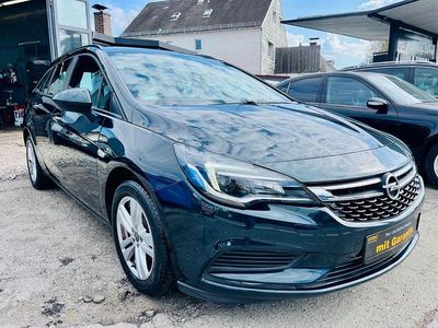 Gebraucht Opel Astra Business 150 PS (110 kW) 2016 Grün Kombi