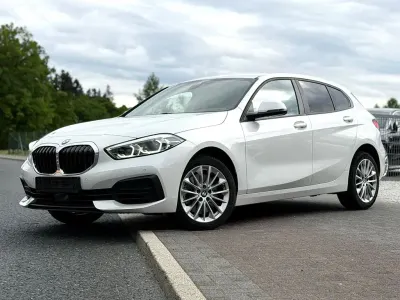Gebraucht BMW 120 Advantage 178 PS (130 kW) 2023 Mineralweiss metallic Kleinwagen