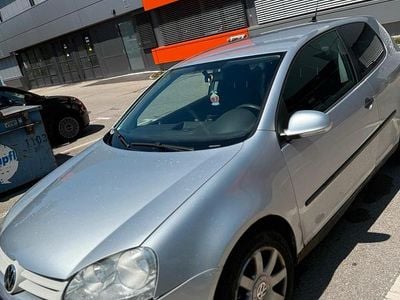 Gebraucht VW Golf IV 75 PS (55 kW) 2005 Beige Kleinwagen