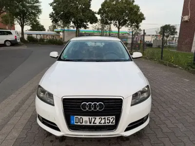 Gebraucht Audi A3 Attraction 90 PS (66 kW) 2011 Weiß Kleinwagen