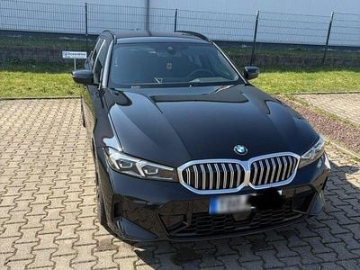 Gebraucht BMW 330 Performance 245 PS (180 kW) 2024 Schwarz Kombi