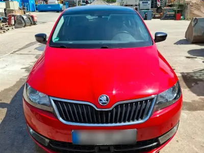 Gebraucht Skoda Rapid 125 PS (91 kW) 2017 Rot Kleinwagen