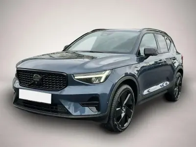 Gebraucht Volvo XC40 Plus 163 PS (119 kW) 2025 Manufacturer SUV